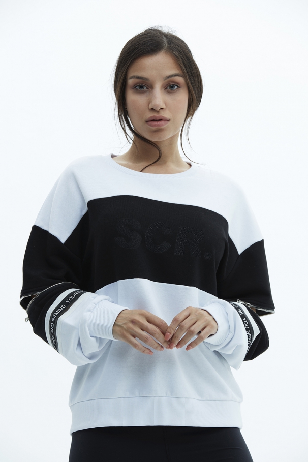 Nemra Sweater